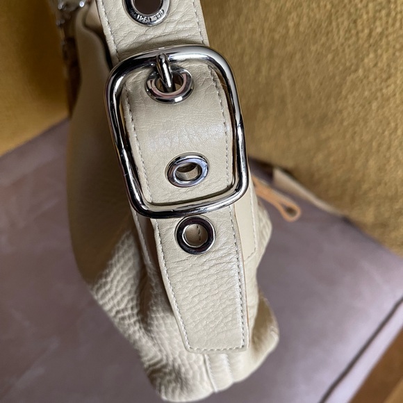 Authentic Coach leather shoulder bag - Picture 4 of 5